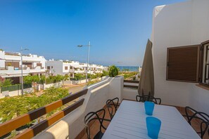 Outdoor dining - Apartamento Marion (Mar de Pulpi) (Almería)