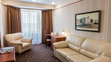 Suite | Living area | 32-inch LED TV with digital channels, TV