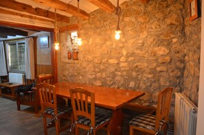 Dining - Casa amb vistes al Pallars Jussà (Conca de dalt)
