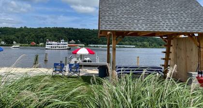 Autumn and Winter at the Haddam House