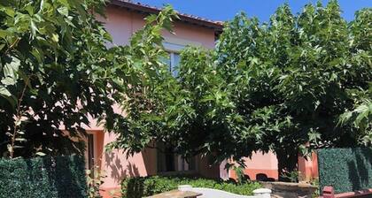 Villa T5 avec jardin, 100m plage, clim, WiFi, pour 8-10 pers, Le BarcarĂšs