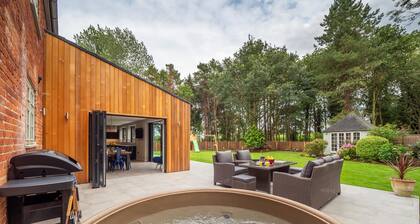 Broad House - sleeps 8 guests in 4 bedrooms