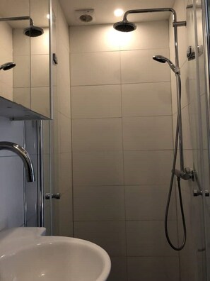 Handdoeken, toiletpapier