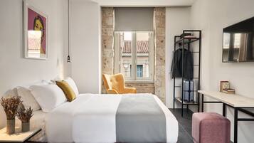 Experience Suite | 1 bedroom, premium bedding, minibar, in-room safe