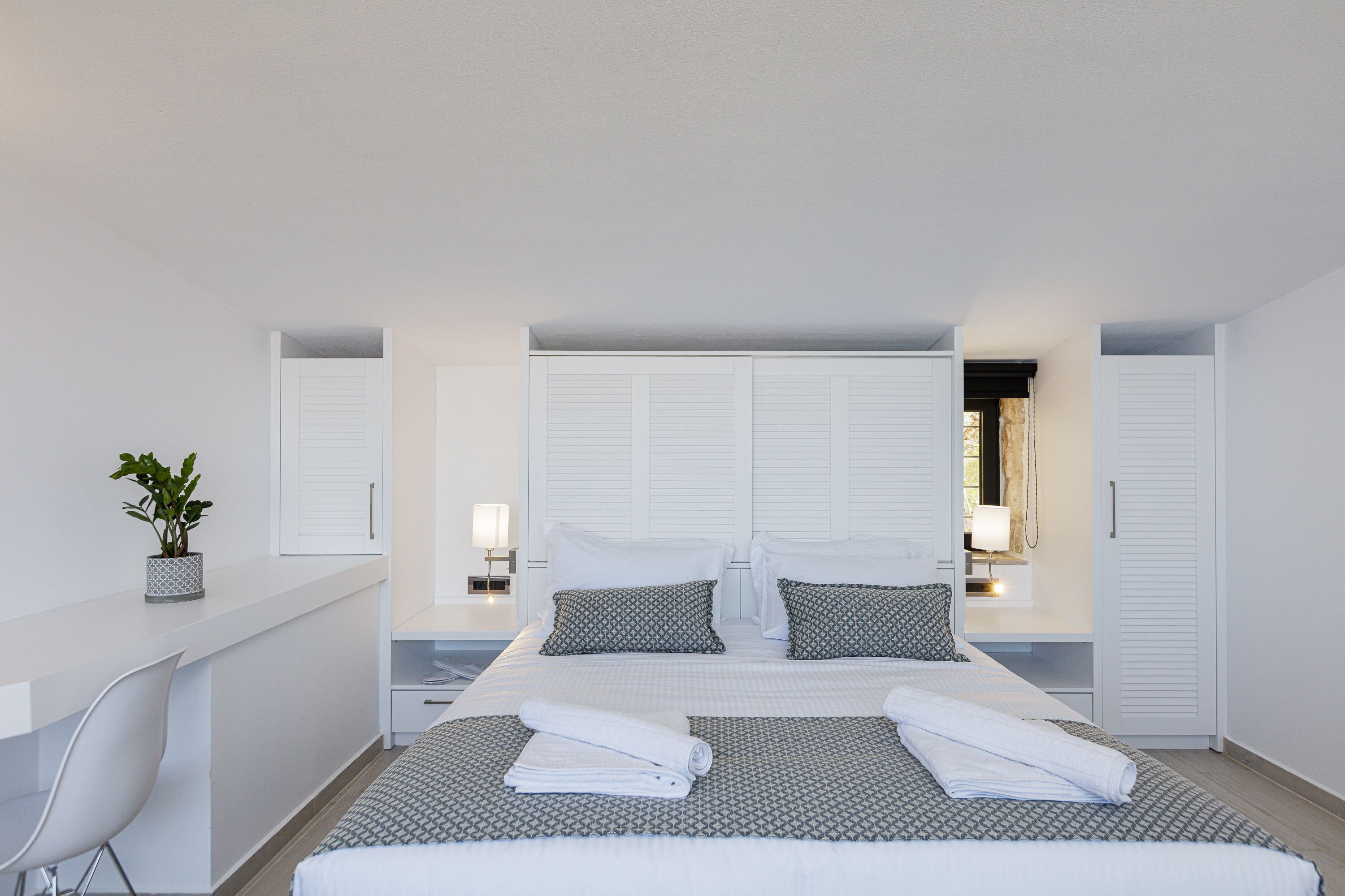 5 Schlafzimmer, Bügeleisen/Bügelbrett, Internetzugang, Bettwäsche