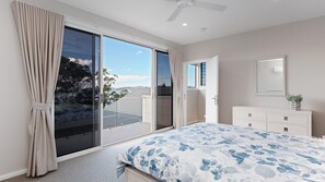 4 bedrooms, iron/ironing board, free WiFi