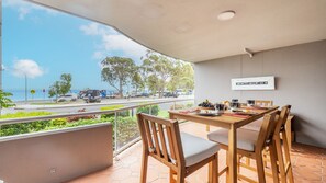 Outdoor dining - Florentine 3, 11 Columbia Cl - Lift, Linen and Sensational Waterviews (Nelson Bay)