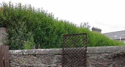 Templars Cottage - sleeps 2 guests in 1 bedroom