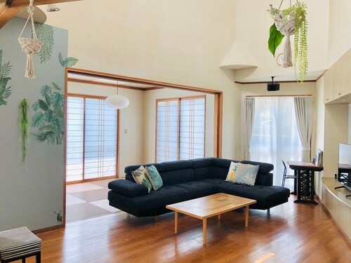 Relaxingly at a spacious home / Ishigaki Okinawa