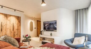 Smart TV, foosball, table tennis