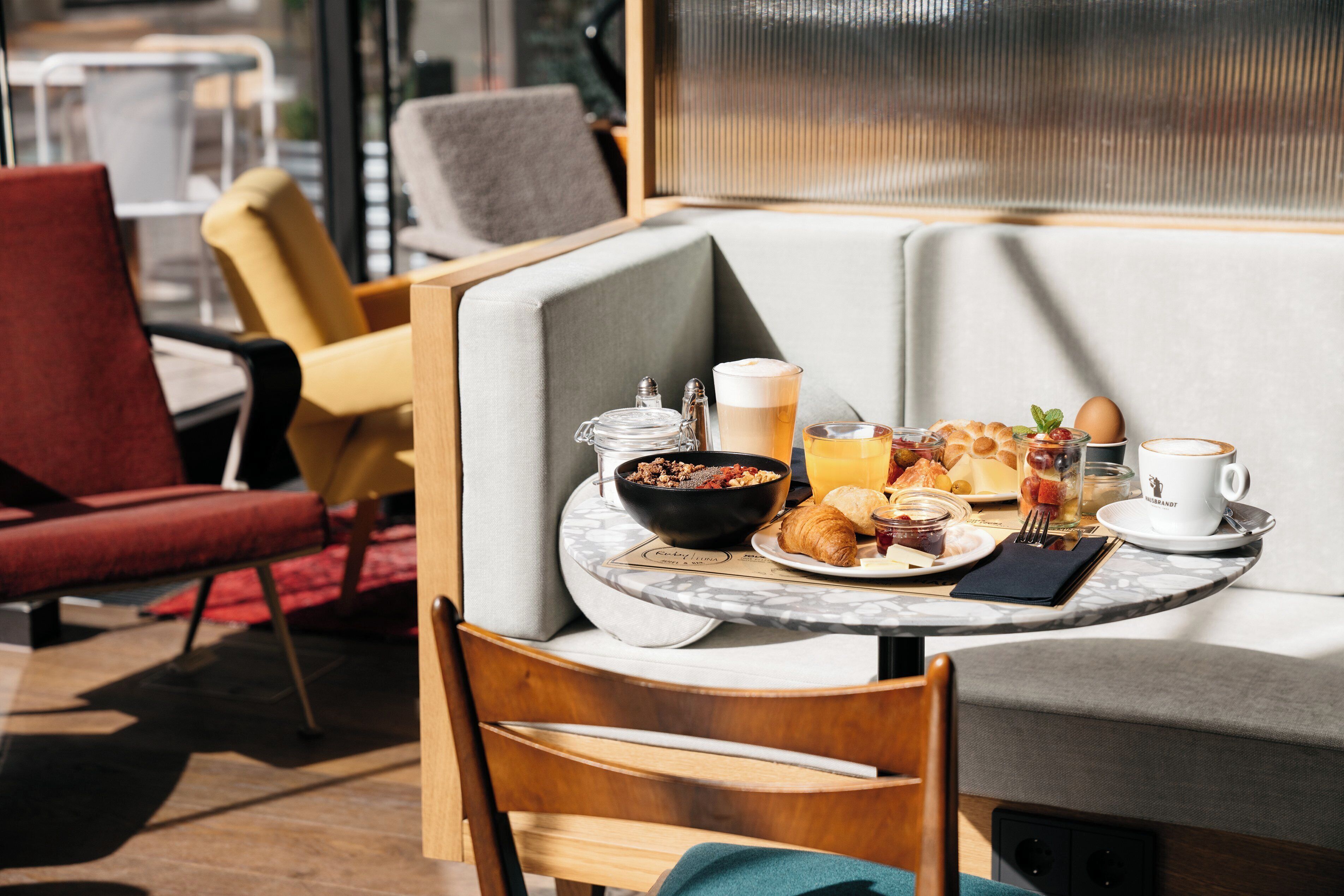 daily buffet breakfast (eur 24 per person)