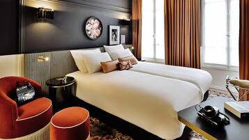 Standard Room, 2 Twin Beds | Minibar, in-room safe, blackout drapes, soundproofing