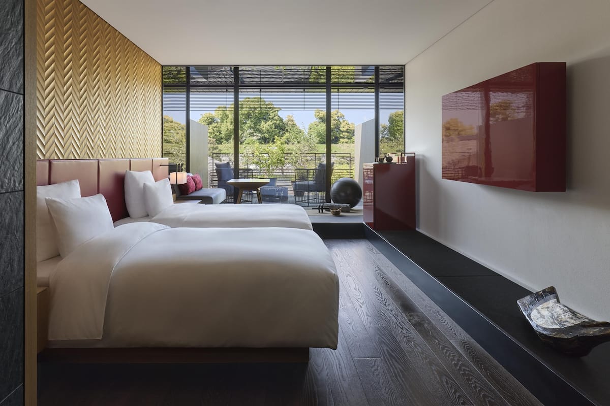 Deluxe Room, 2 Twin Beds, Non Smoking, Balcony | Hypo-allergenic bedding available, minibar, soundproofing, cribs (free)