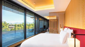 Rikyu Terrace Suite - King, Non Smoking | Hypo-allergenic bedding, minibar, soundproofing, free cribs/infant beds