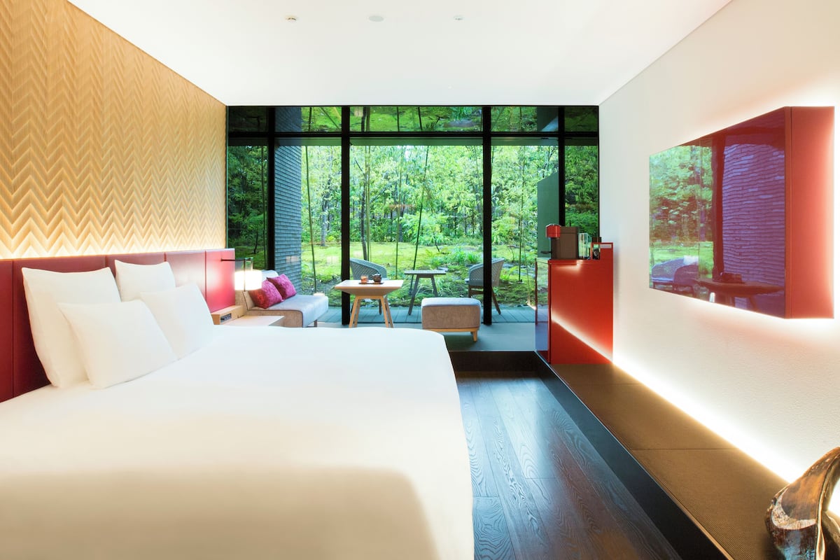 Bamboo Garden - King, Non Smoking | Hypo-allergenic bedding, minibar, soundproofing, free cribs/infant beds