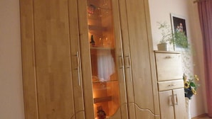 Apartment, 1 Bedroom, Balcony (Im Obstgarten) | 1 bilik tidur, seterika/papan seterika, katil bayi/kot (percuma) 