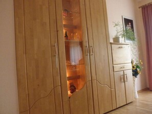 1 غرفة نوم ومكواة/لوح كي وأسرّة أطفال/رضّع (مجانًا) وواي فاي مجانًا