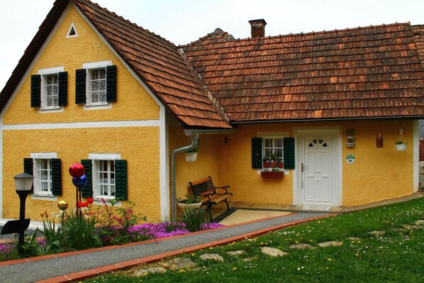 Front of property - Ferienhaus Maier (Schwarzautal)