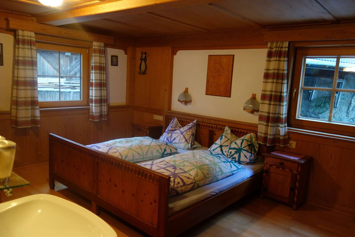 Familienapartment | Babybetten, kostenloses WLAN, Bettwäsche