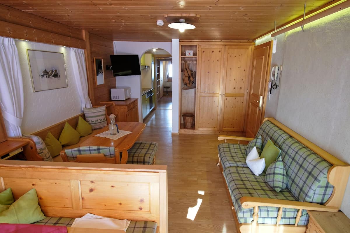 Apartment (Milchstraße) | Wohnbereich | Flachbildfernseher