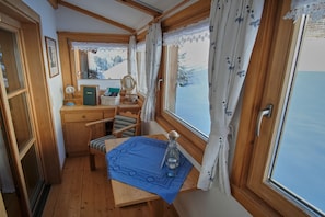 Chambre Double, patio (Morgentau) | Coin séjour