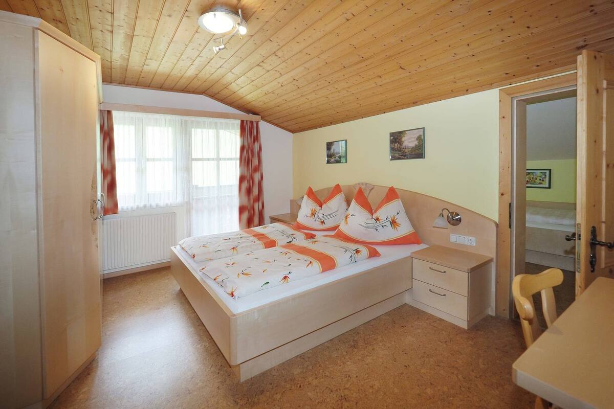 Departamento, 2 habitaciones, balcón (Bergblick) | 2 habitaciones, cunas, wifi gratis y ropa de cama 