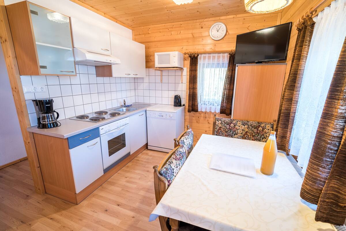 Apartment, 1 Bedroom, Balcony (Panorama) | Private kitchen | Fridge, microwave, oven, stovetop
