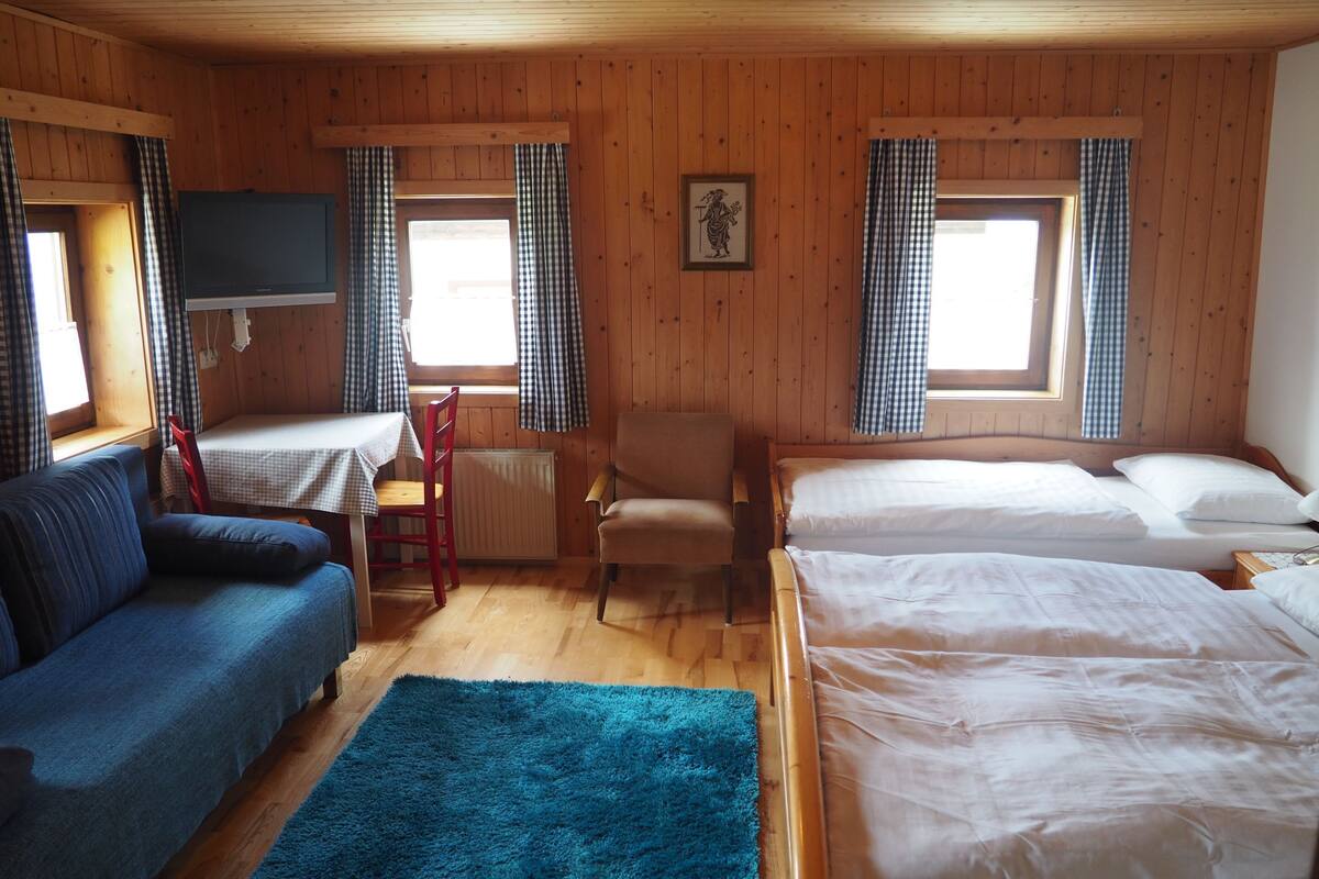 2 chambres, Wi-Fi gratuit, draps fournis