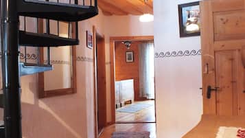 Casa familiar, 3 habitaciones | 3 habitaciones, cunas gratuitas y wifi gratis