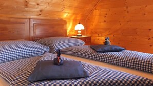 Family House, 3 Bedrooms | 3 bedrooms, free cots/infant beds, free WiFi - Ferienhaus zur Alten Schmiede (Neumarkt in Steiermark)