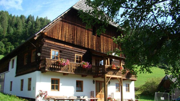 Front of property - Hatzlhof Pausch (Schoeder)