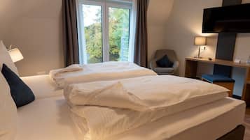 In-room safe, desk, blackout curtains, soundproofing