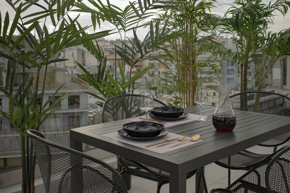 Deluxe-huone | Terassi/patio