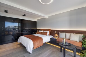 Minibar, blackout curtains, soundproofing, iron/ironing board - The Newel Acropolis (Athens)