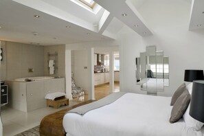 8 chambres, fer et planche à repasser, lit parapluie, Wi-Fi gratuit