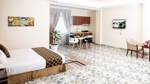 Deluxe-Apartment | Zimmersafe, Schreibtisch, laptopgeeigneter Arbeitsplatz