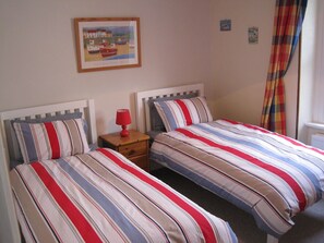 2 Schlafzimmer, Bügeleisen/Bügelbrett, kostenloses WLAN, Bettwäsche