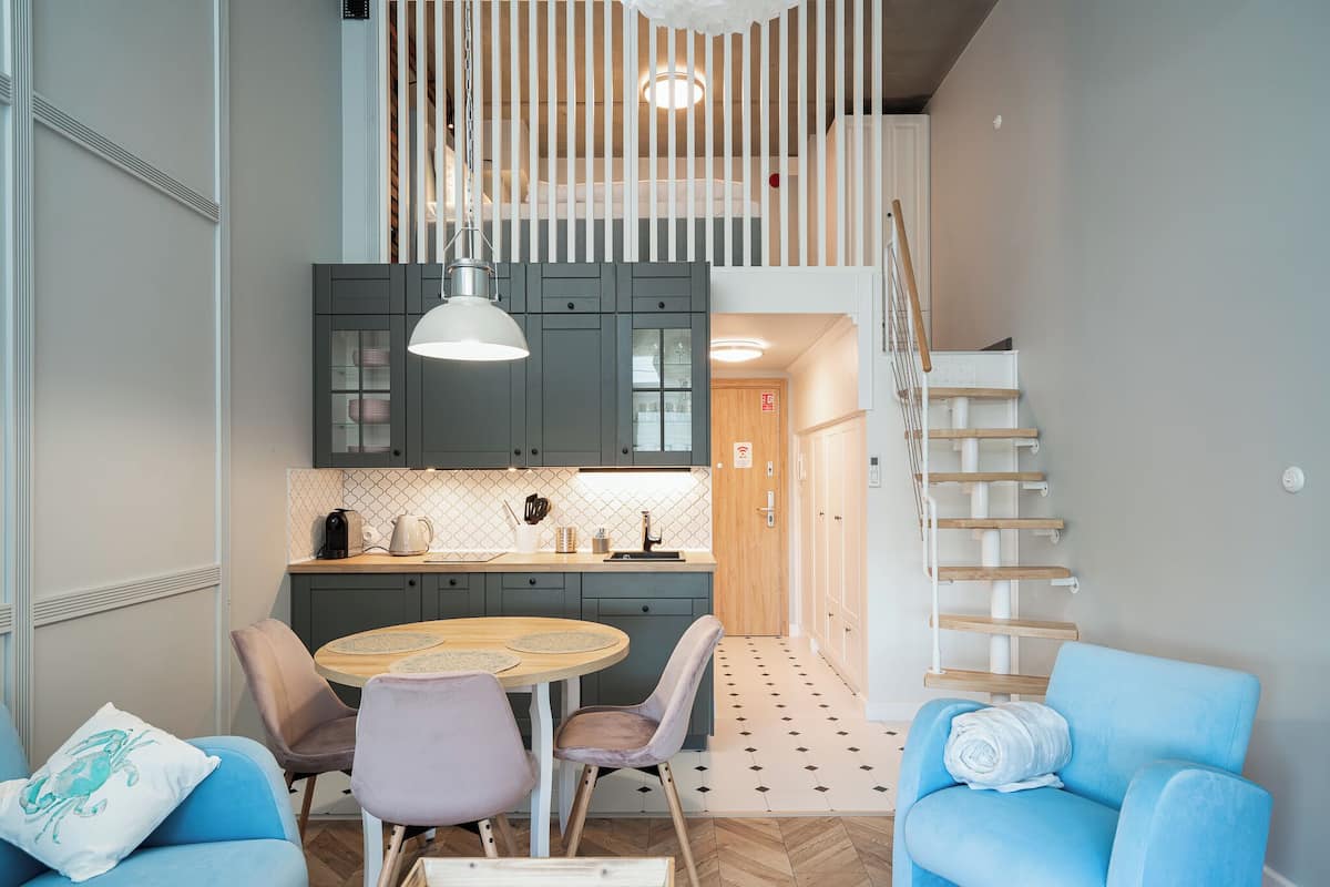 Studio Suite | Individually decorated, iron/ironing board, free WiFi, bed sheets