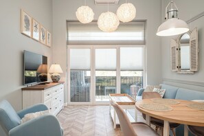 Studio Suite | Individually decorated, iron/ironing board, free WiFi, bed sheets