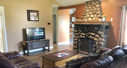 Quaint Lake Erie Vacation Cottage