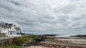 Beach - Midships (Rhosneigr)