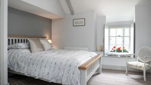 4 soverom, skrivebord for bærbar PC, strykejern/-brett og wi-fi