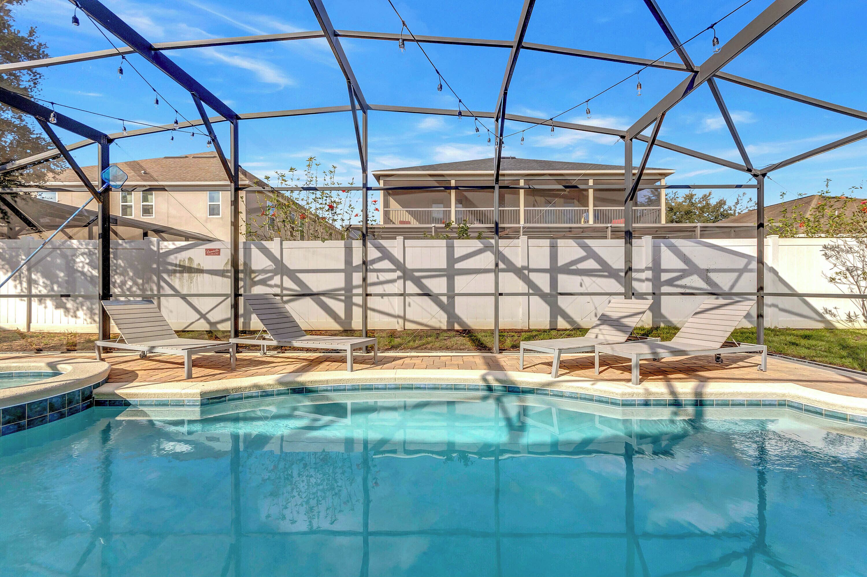 Outdoor pool, a heated pool