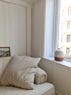 Individually decorated, desk, laptop workspace, free WiFi - Oslo International Designers Space (Oslo)