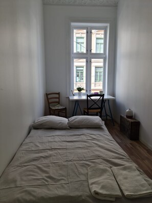 Individually decorated, desk, laptop workspace, free WiFi - Oslo International Designers Space (Oslo)