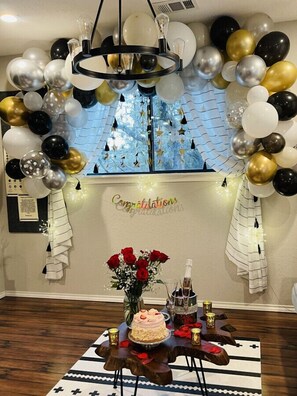 Dining - Designers Modern Farmhouses in Wimberley TX (Wimberley)