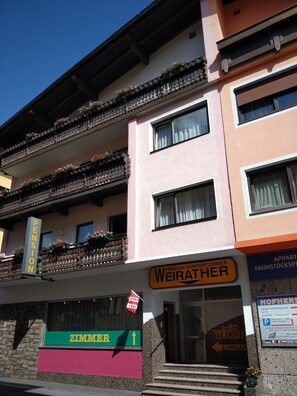 Front of property - Pension Weirather (Imst)