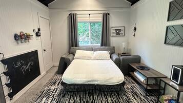 2 bedrooms, desk, iron/ironing board, travel cot