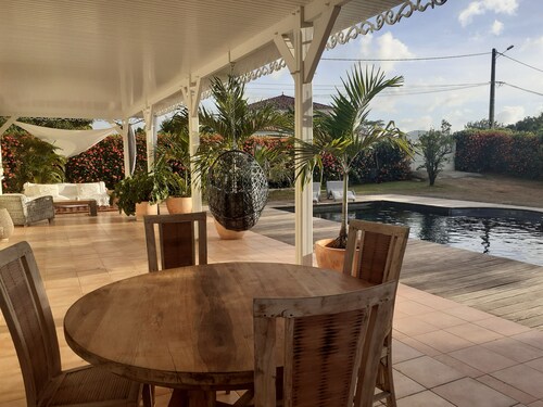 Magnificent Creole villa in the center of Martinique