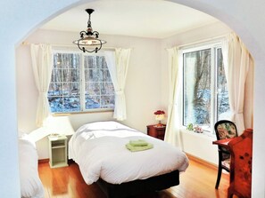 2 chambres, bureau, fer et planche à repasser, Wi-Fi gratuit